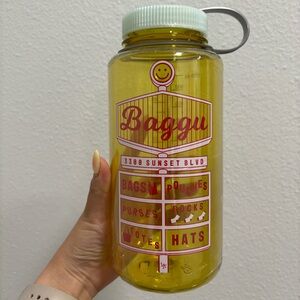 BAGGU LA store exclusive Nalgene water bottle